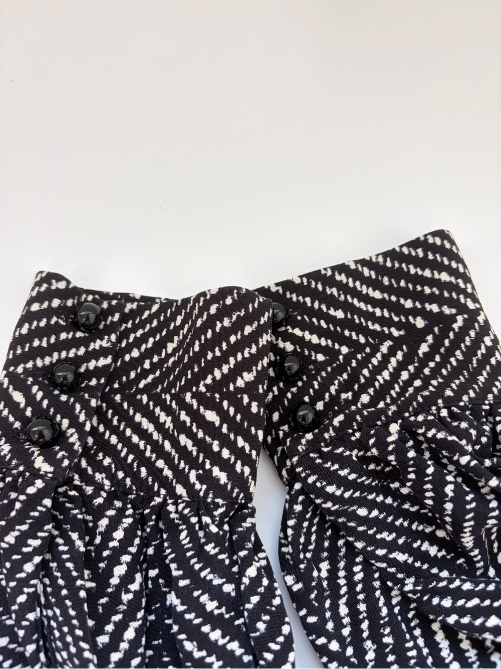 KATE SPADE 100% SILK HERRINGBONE TIE FRONT DRESS - Picture 7 of 16